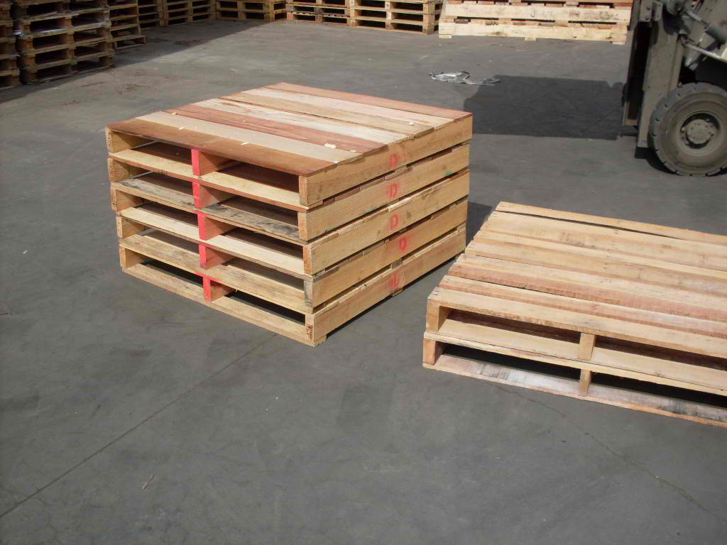 wood-1100x1100-c